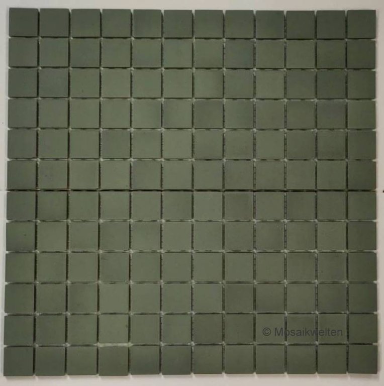 1 Karton/ 1 qm Feinsteinmosaik R10 schilfgrün matt L